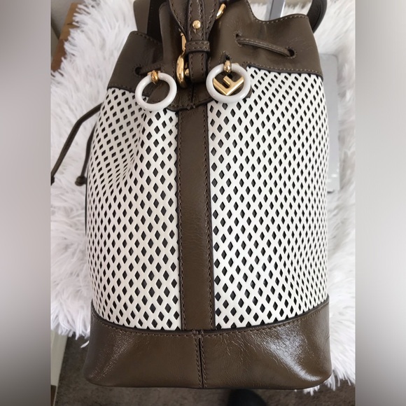 Fendi Mon Tresor Mini Bucket Bag. - Picture 6 of 16
